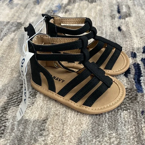 Old Navy Black Sandals Toddler Girl Size 3 NWT - Picture 1 of 4